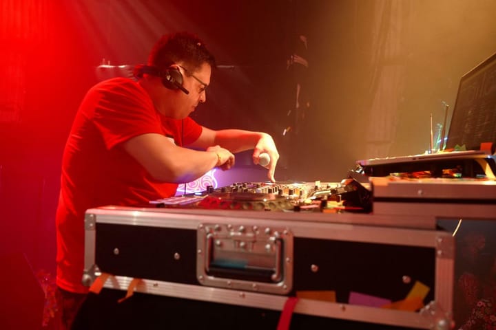 DJ Possi am Mischpult